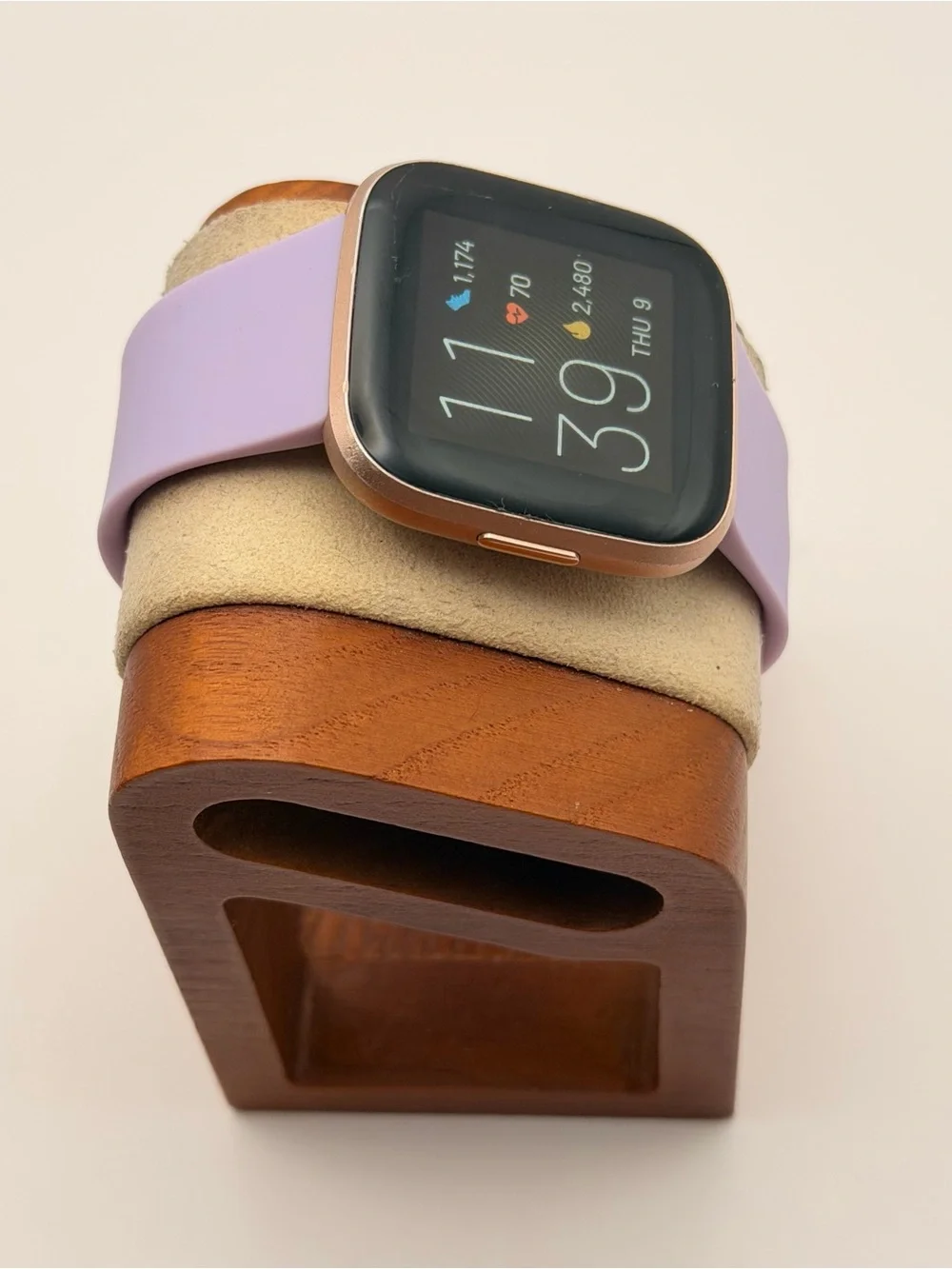 Fitbit Versa 2, Tested, Charger Included, Rose gold/ Purple, Good cond